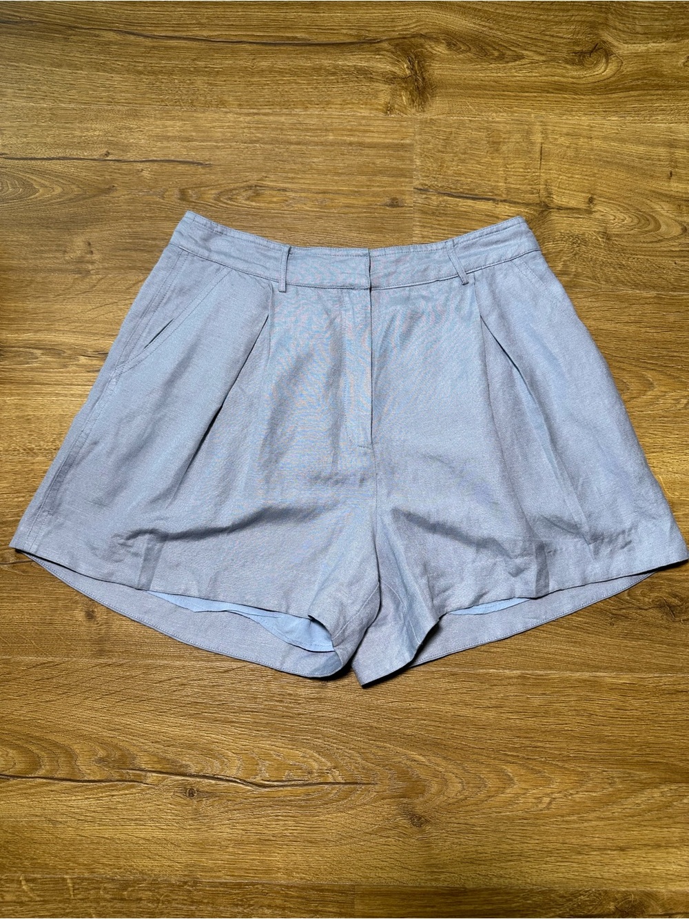 ASTR Pale Blue High-Waist Pleated Women's Shorts Medium